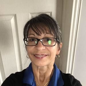 Meet your Posher, Denise